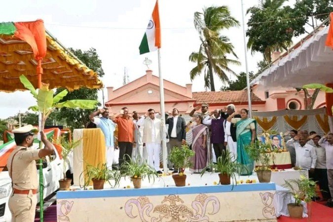 ಯುವಶಕ್ತಿ ದೇಶ ಕಟ್ಟುವ ಕಾರ್ಯಕ್ಕೆ ಮುಂದಾಗಲಿ : ಶಾಸಕ ಕೆ.ಎನ್.ರಾಜಣ್ಣ