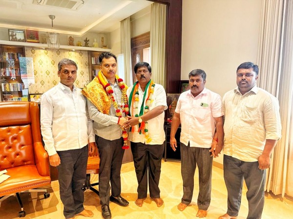 ಜೆಡಿಎಸ್ ಮುಖಂಡ ಜಡೆಗೊಂಡನಹಳ್ಳಿ  ಚೌಡಪ್ಪ ಕಾಂಗ್ರೆಸ್ ಪಕ್ಷಕ್ಕೆ ಸೇರ್ಪಡೆ 